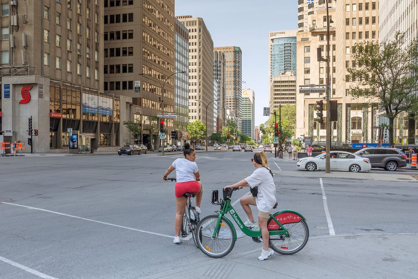 MTL Trajet: a city-wide travel survey app